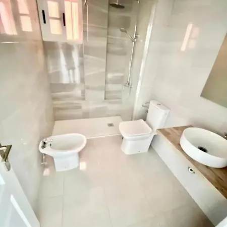 Heights 7 - Two Bed Los Cristianos (Tenerife)