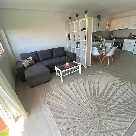 Heights 7 - Two Bed Appartamento Los Cristianos (Tenerife)