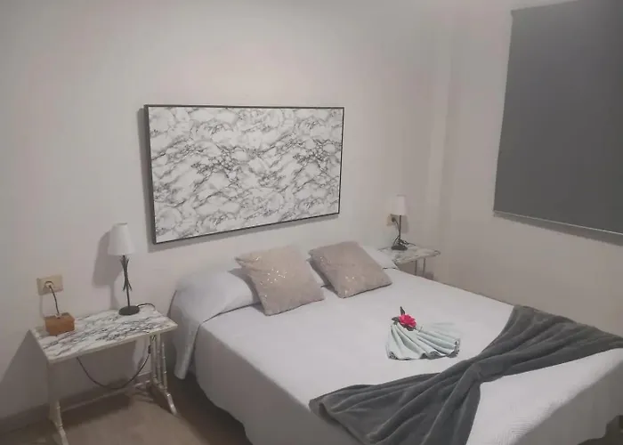 Heights 7 - Two Bed アパート ロスクリスティアーノス