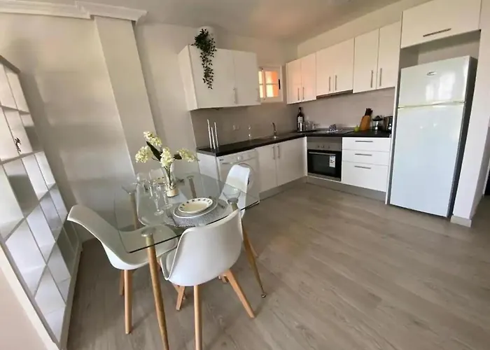 アパート Heights 7 - Two Bed ロスクリスティアーノス